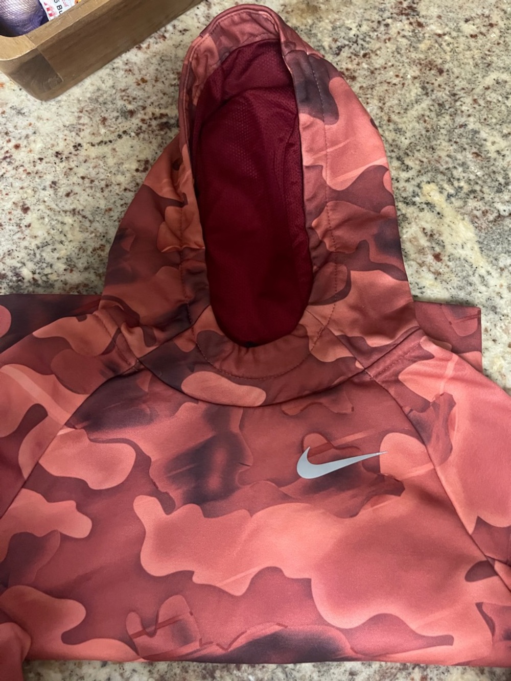Nike Coral Camo Pullover Hoodie with Silver Swoosh size 7 boys